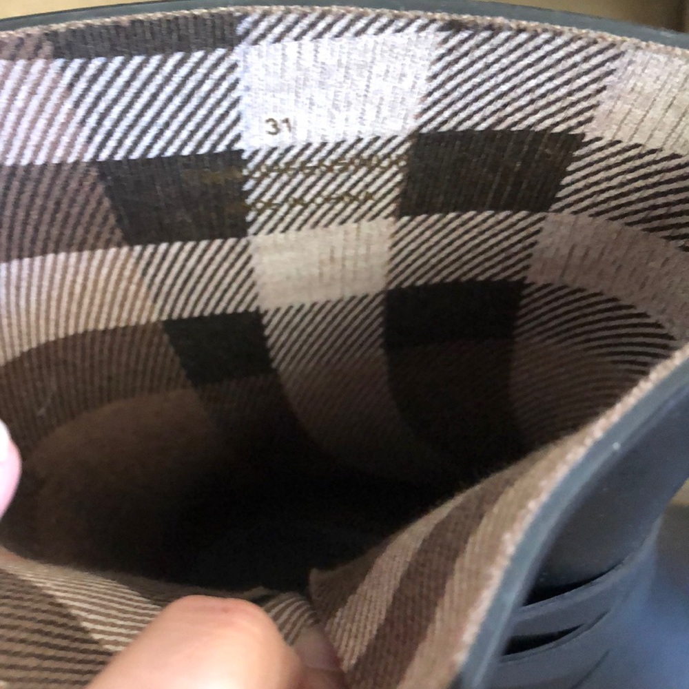 Size-31 Burberry rain boots used once